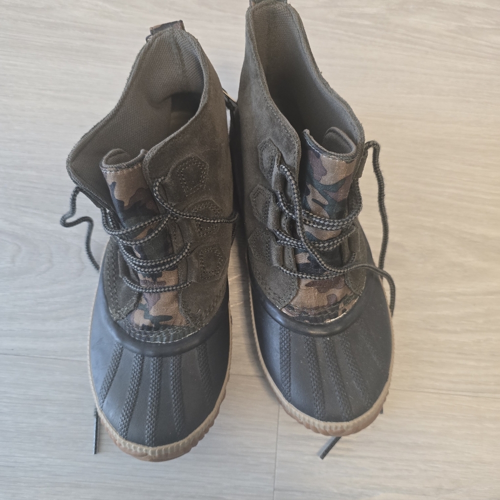 Sorel Booties - Picture 2 of 7